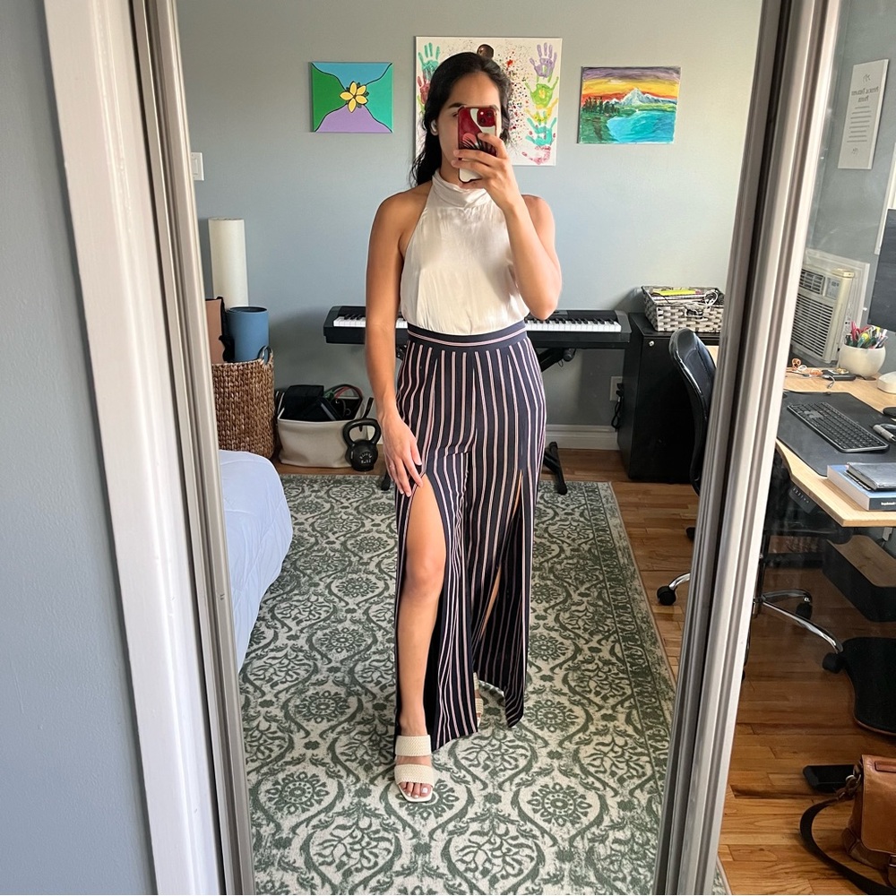 Pin striped cut-out pants